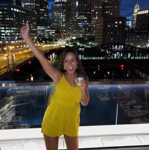 Meet your Posher, Lauren